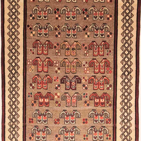 Hand-knotted Persian Qashqai carpet