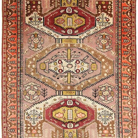 Hand-knotted Persian Tafresh carpet